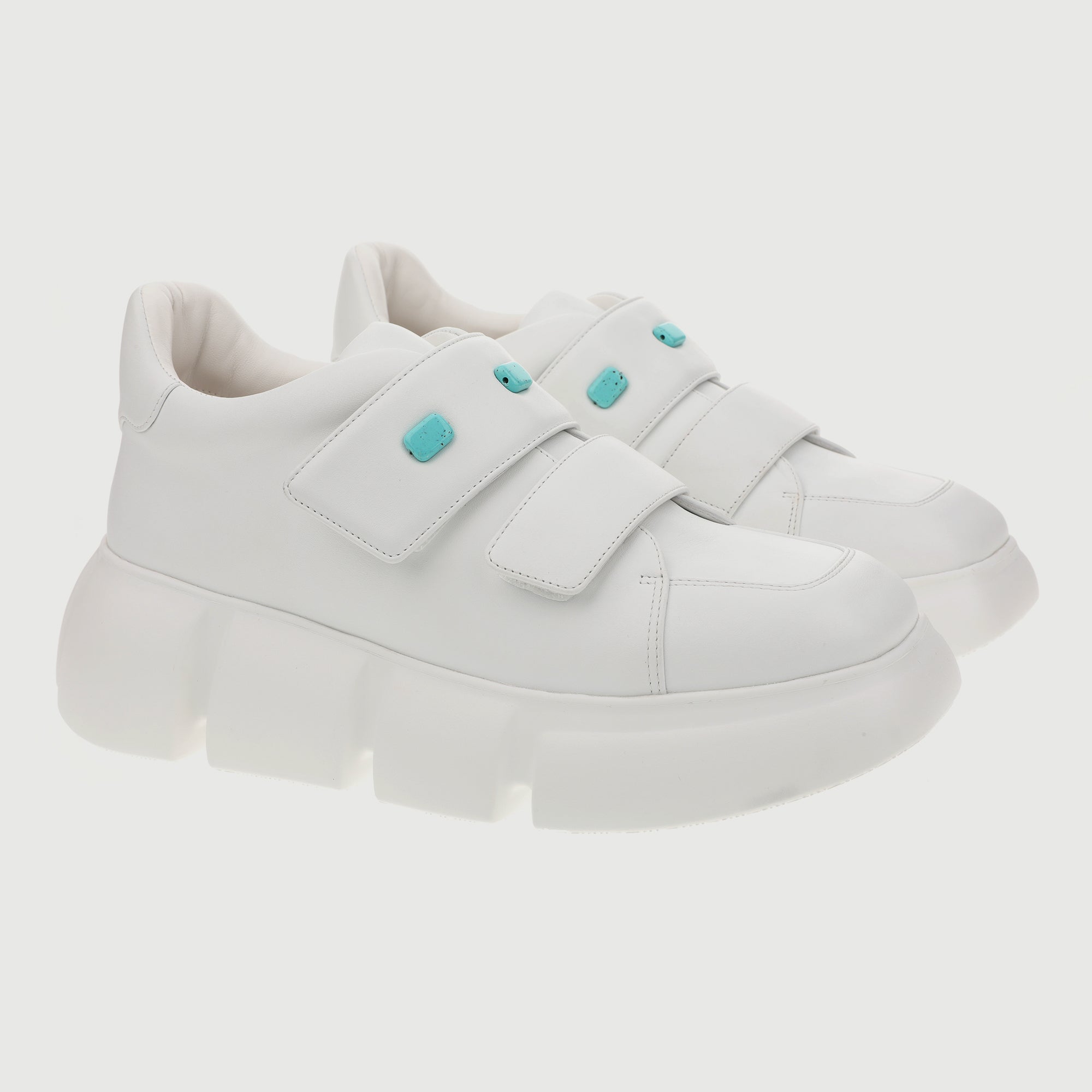Sneaker with Turquoise