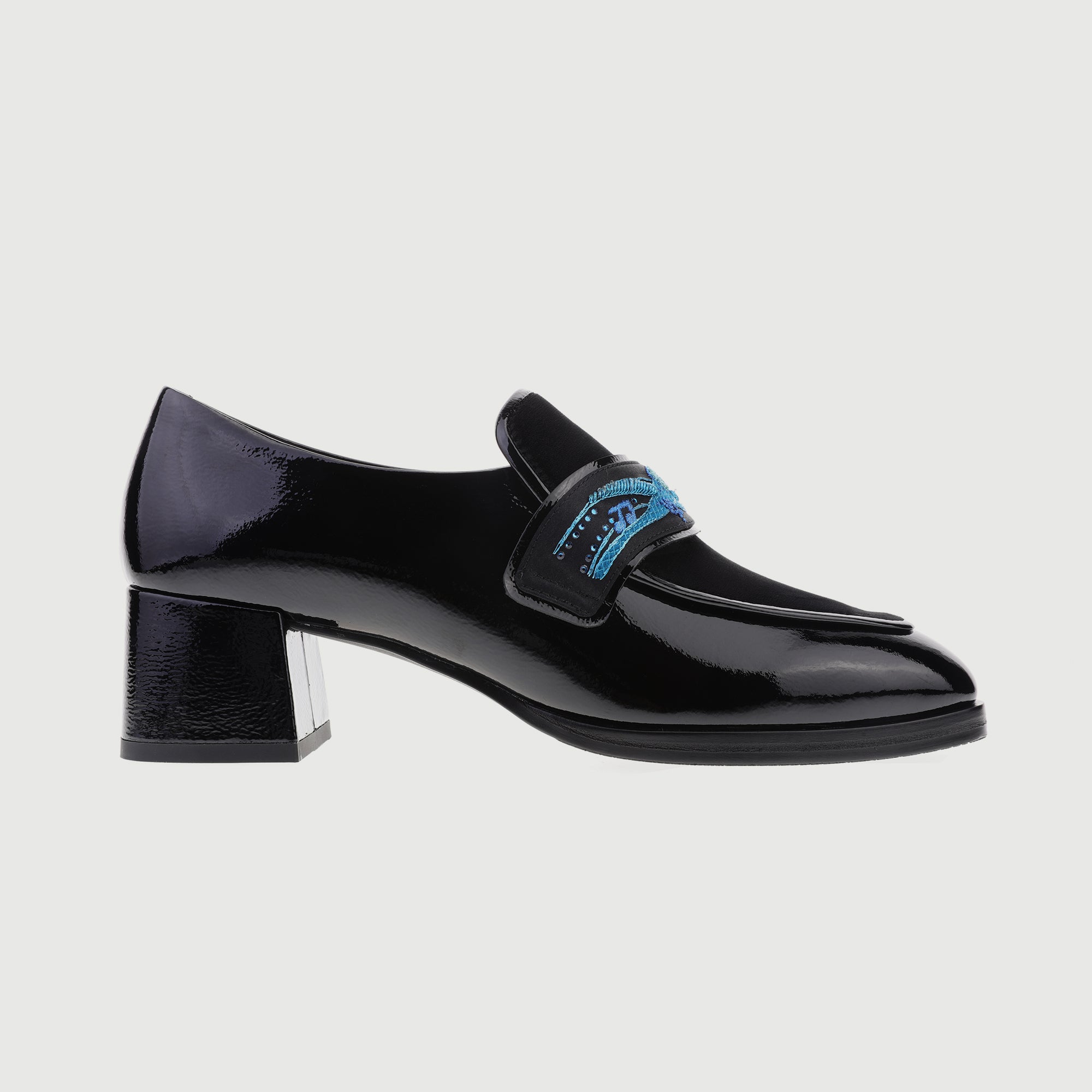 Embroidered Business Loafer