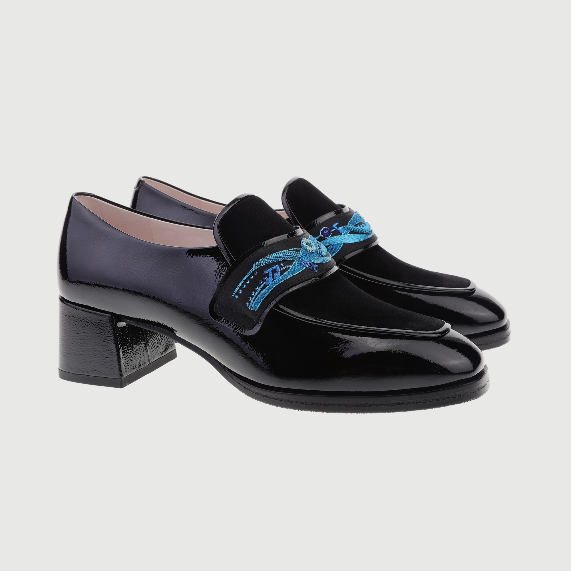 Embroidered Business Loafer