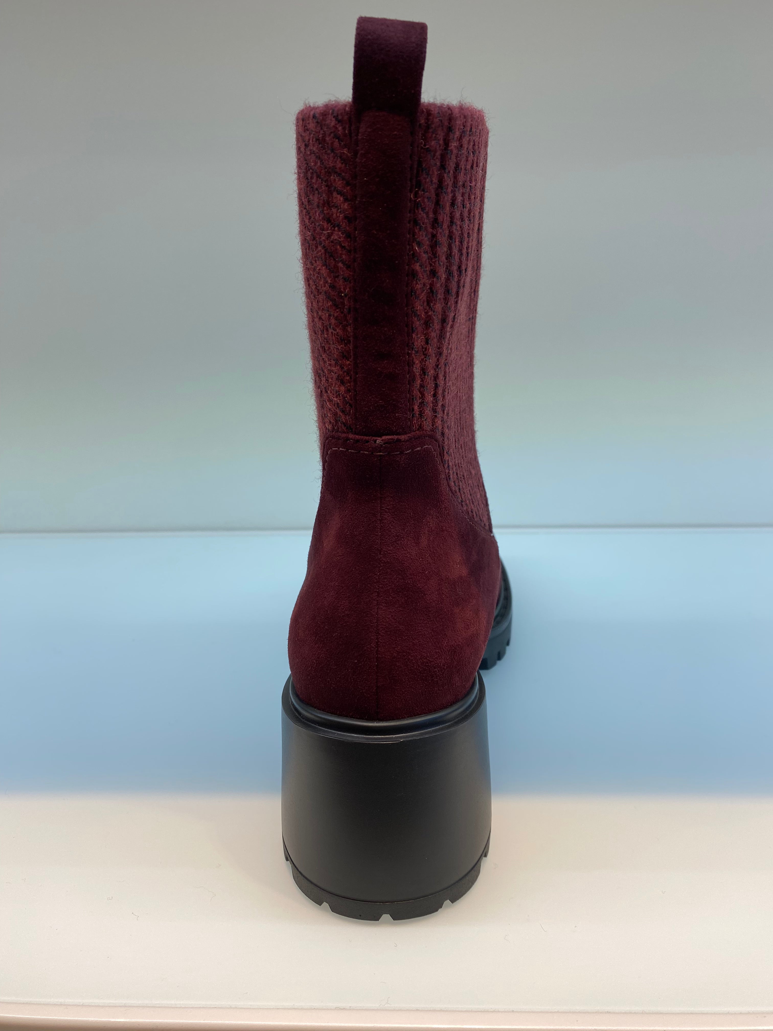 Boot with nappa leather and wool